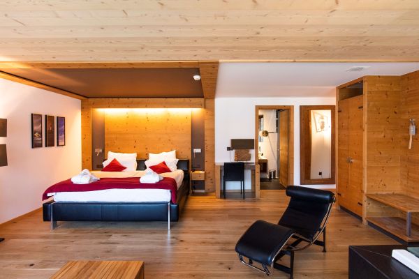 Forfait Fantaisie, Loft fantaisie avec jacuzzi et repas gastronomique